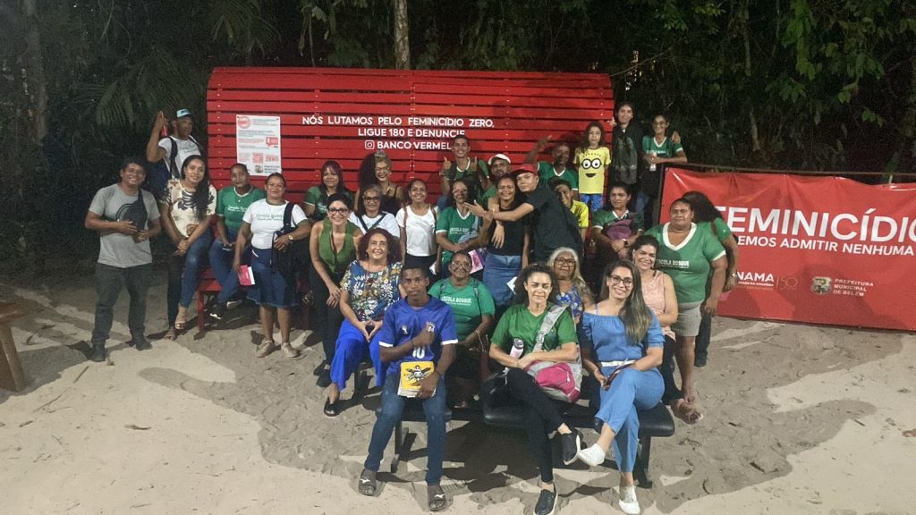 Estudantes da Fundação Escola Bosque participam de roda de conversa sobre a importância do combate a violência contra as mulheres